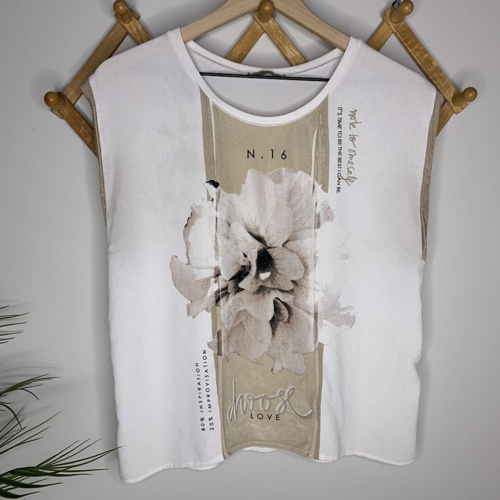 Zara White Tan Floral Sleevless Blouse Medium